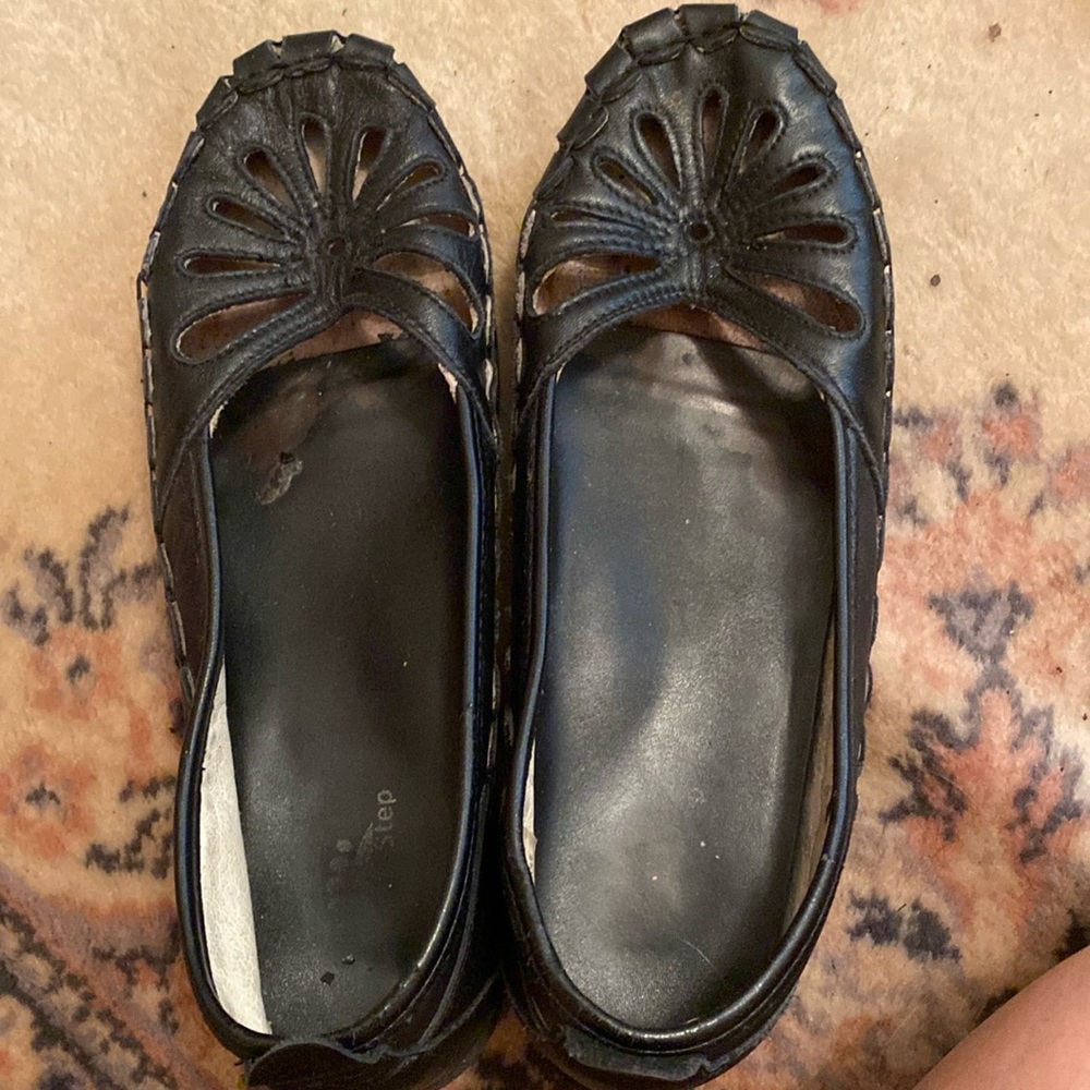 B-LILA Women shoes size 40 (9.5 IS)